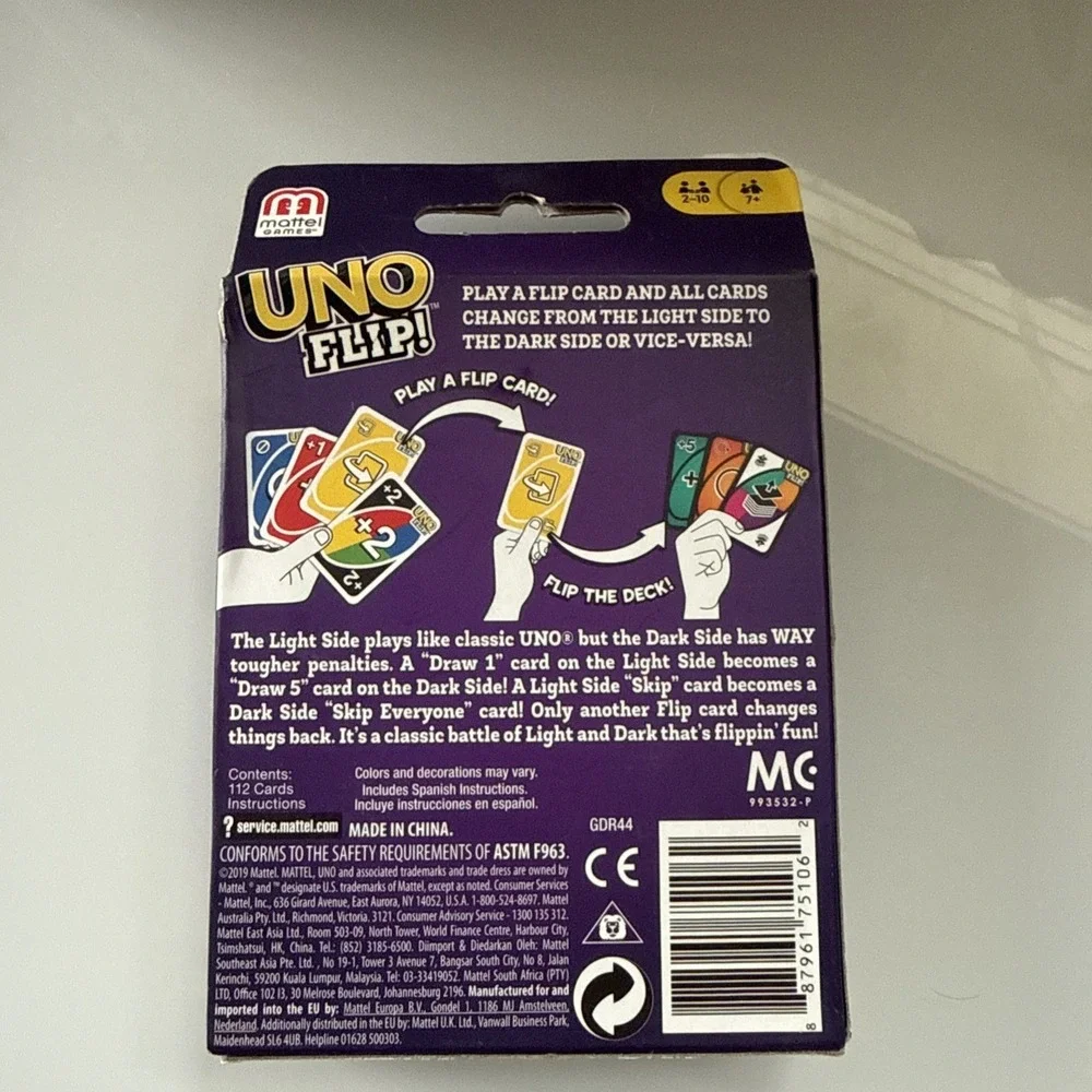 Mattel UNO Flip GDR44 Double‎ Sided Card Game for 2-10 Players Ages 7Y+